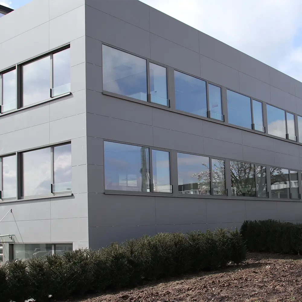 châssis aluminium immeuble